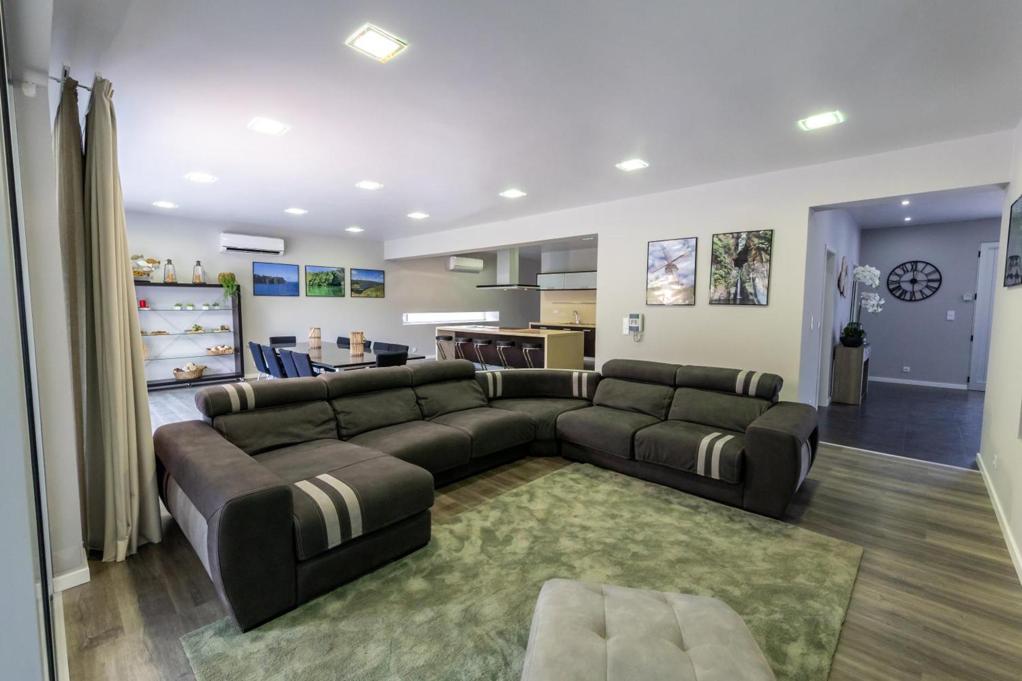 Luxury Villa In هيبيرا غْريندي المظهر الخارجي الصورة