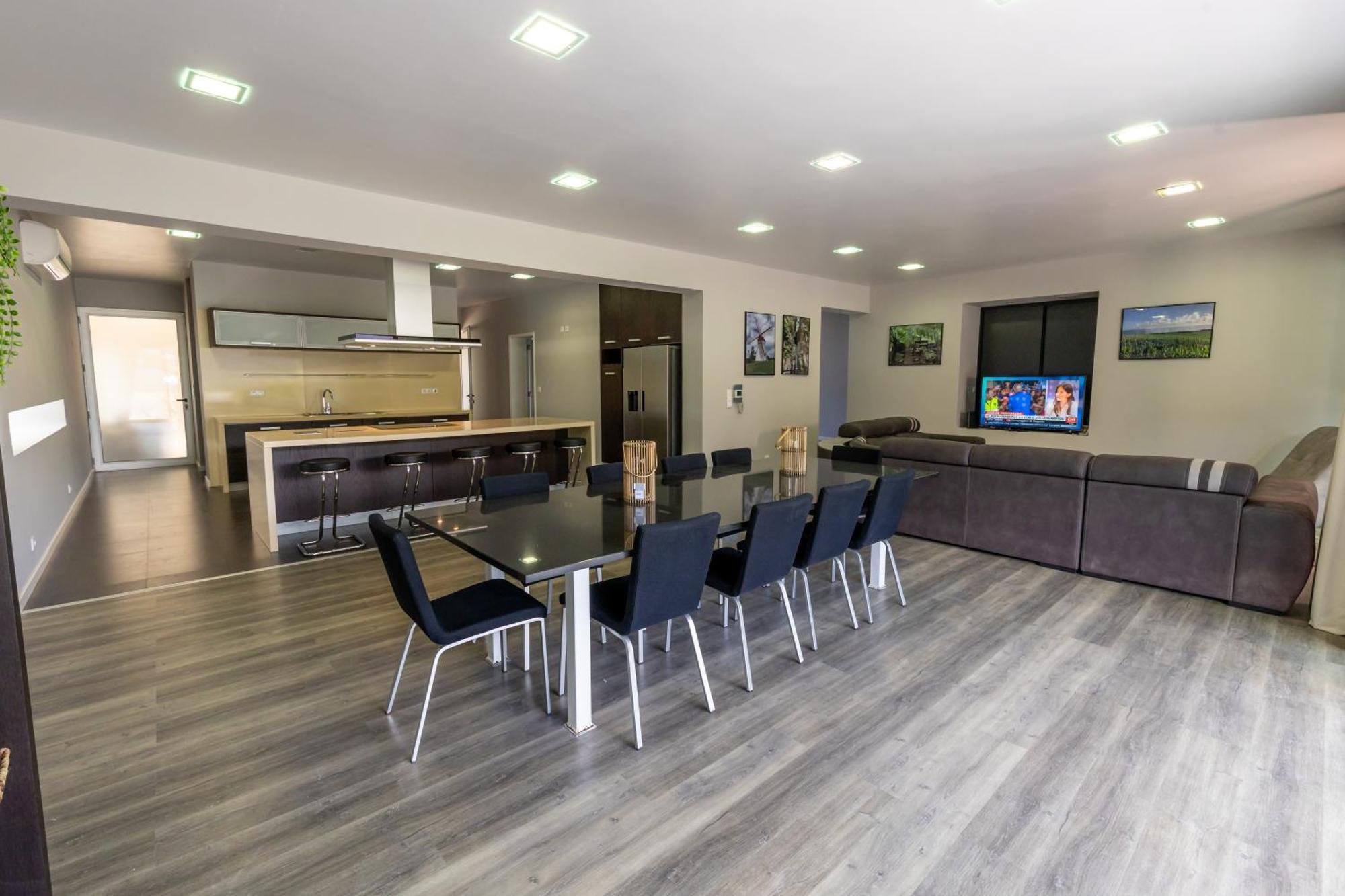 Luxury Villa In هيبيرا غْريندي المظهر الخارجي الصورة